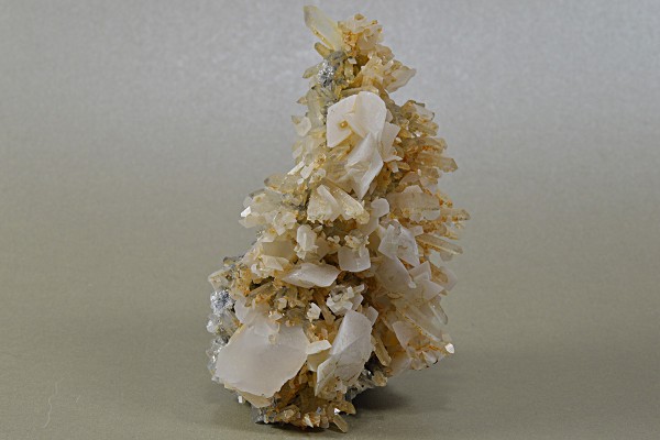 Calcite set on Quartz