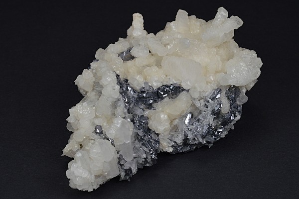 Spinel Law Twin Galena, Quartz, Calcite