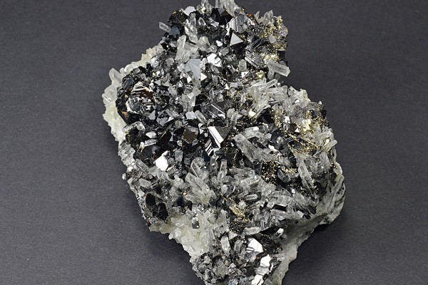 Sphalerite, Quartz, Pyrite