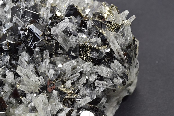 Sphalerite, Quartz, Pyrite