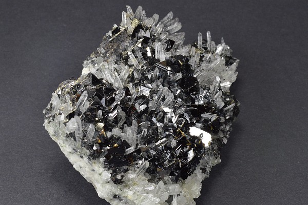 Sphalerite, Quartz, Pyrite