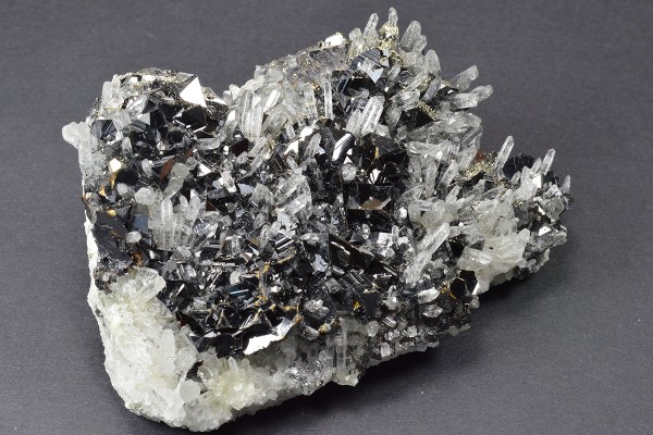 Sphalerite, Quartz, Pyrite