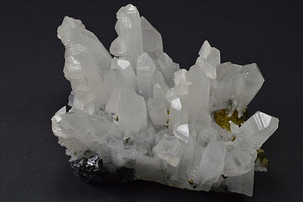 Quartz, Chalcopyrite, Calcite