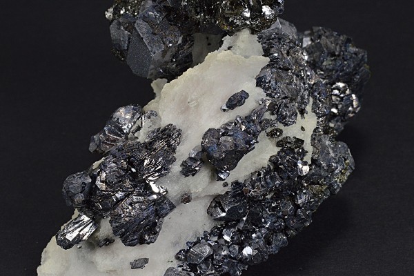 Galena, Sphalerite, Pyrite, Calcite, Quartz