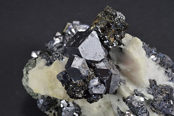 Galena, Sphalerite, Pyrite, Calcite, Quartz