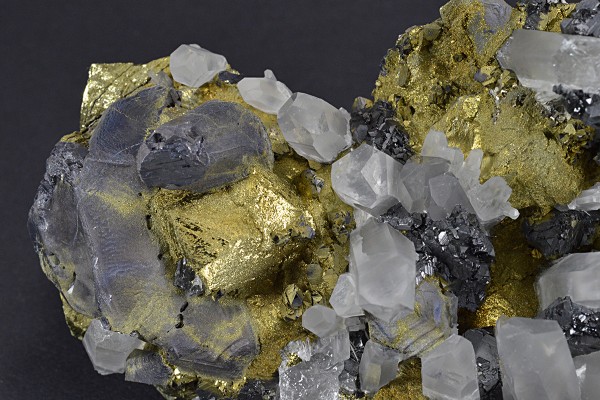 Chalcopyrite, Sphalerite, Galena, Quartz