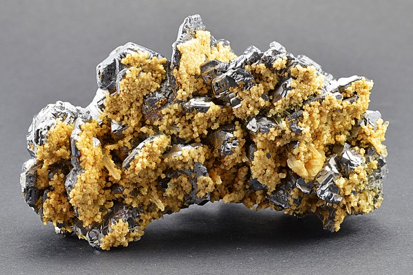 Spinel Law Twin Galena, Calcite, Quartz