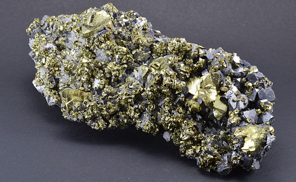 Chalcopyrite, Galena, Quartz