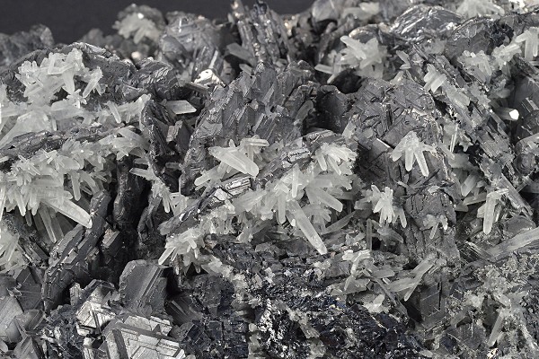Spinel Law Twin Galena, Quartz, Calcite