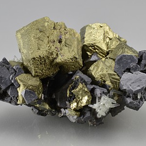 Chalcopyrite , Skeletal Galena, Sphalerite, Pyrite, Quartz