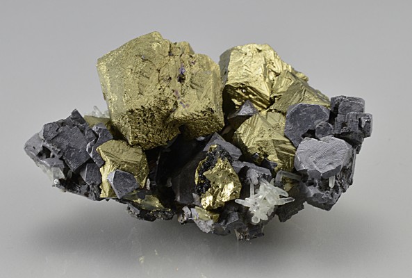 Chalcopyrite , Skeletal Galena, Sphalerite, Pyrite, Quartz