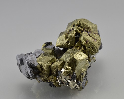Chalcopyrite , Skeletal Galena, Sphalerite, Pyrite, Quartz
