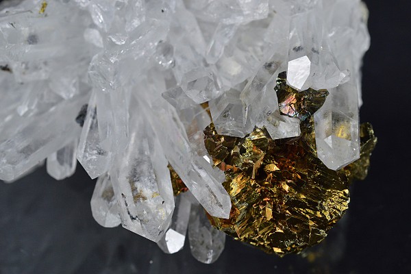 Chalcopyrite, Sphalerite, Quartz