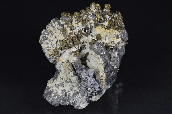 Spinel Law Twin Galena, Chalcopyrite, Calcite, Quartz