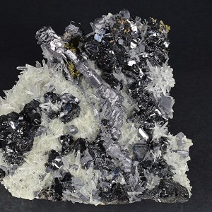 Sphalerite, thin Galena plate , iridescent Chalcopyrite, Quartz, Pyrite
