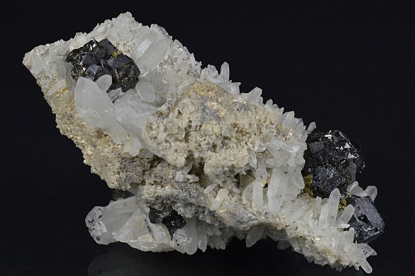 gem Sphalerite var.Cleiophane, Galena, Quartz, Chalcopyrite, Calcite