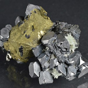 Chalcopyrite, truncated Galena, Sphalerite, Quartz