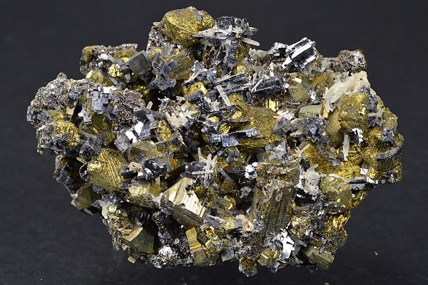 Chalcopyrite, Pyrite, Galena, Quartz, Calcite