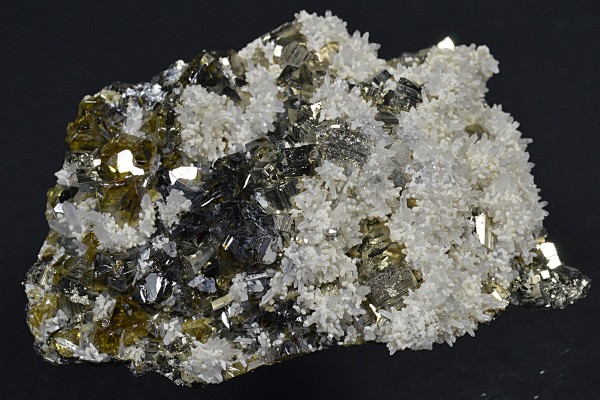 Cleiophane, Pyrite, Quartz, Calcite