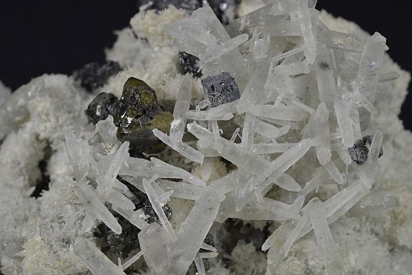 Bi-terminated Quartz, Calcite, gem Sphalerite var.Cleiophane, Galena