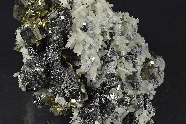 Pyrite, Sphalerite, Quartz, Galena