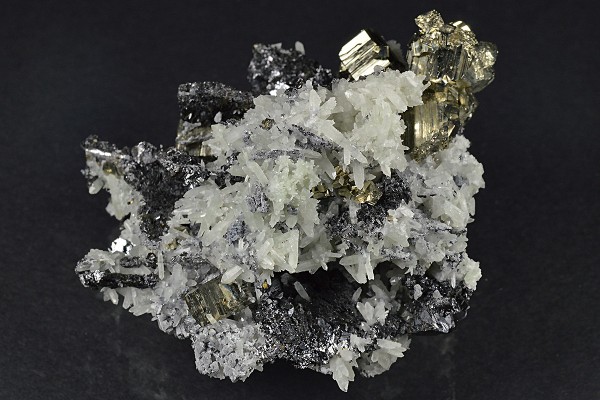 Pyrite, Sphalerite, Quartz, Galena