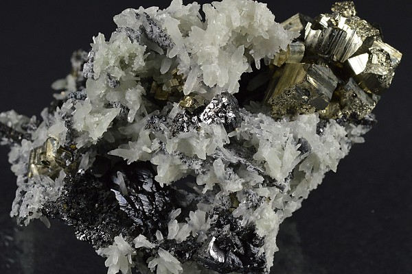 Pyrite, Sphalerite, Quartz, Galena