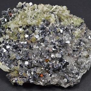 Truncated Galena, two generations Quartz, scalenohedral Calcite, Pyrite