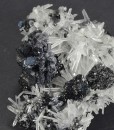 Sphalerite tetrahedrons, thin Galena plates, Quartz