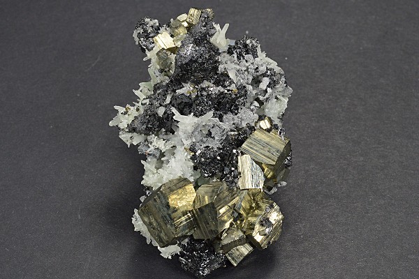 Pyrite, Sphalerite, Quartz, Galena