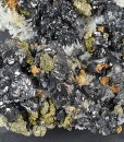 Sphalerite, iridescent Chalcopyrite, Quartz