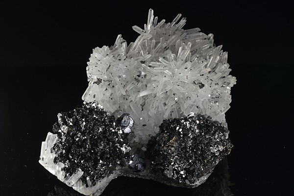 Quartz, Sphalerite, Galena, Chalcopyrite