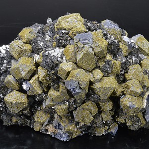 Rhombohedral Galena, Sphalerite, Chalcopyrite, Quartz