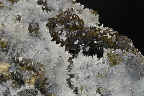 Quartz, Cleiophane, Pyrite