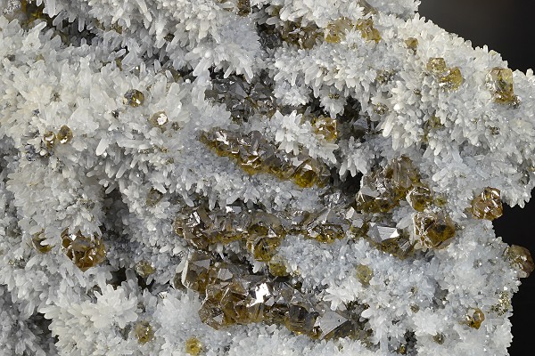 Quartz, Cleiophane, Pyrite