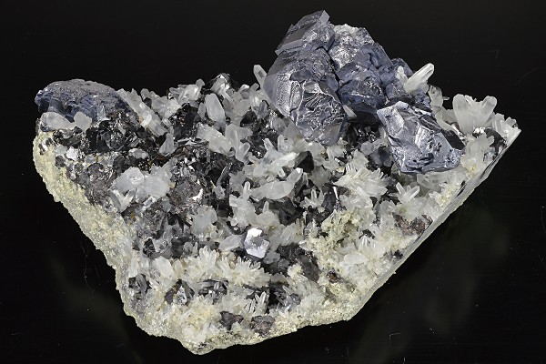 Twinned and truncated Galena, Sphalerite, Quartz