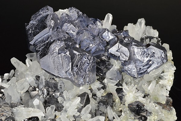 Twinned and truncated Galena, Sphalerite, Quartz