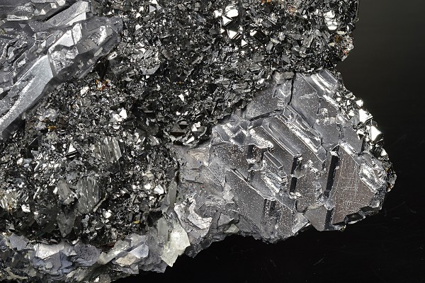 Spinel Law Twin Galena, Sphalerite, Quartz