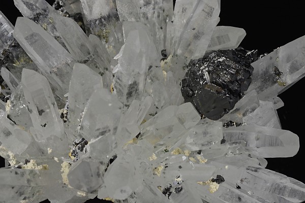 Quartz, Sphalerite, Calcite