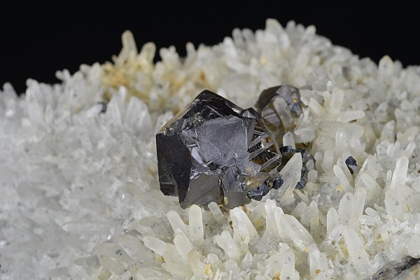 gem Sphalerite var. Cleiophane, Quartz, Galena