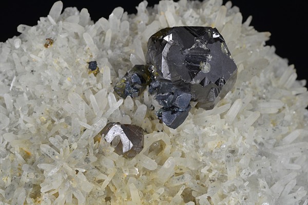 gem Sphalerite var. Cleiophane, Quartz, Galena