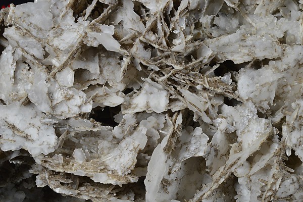 Two generations Calcite with Quartz inclusions