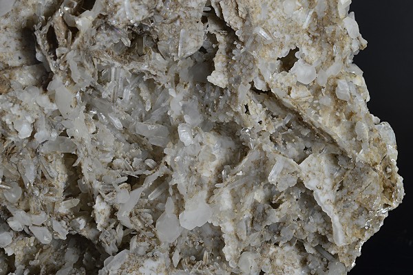 Two generations Calcite with Quartz inclusions