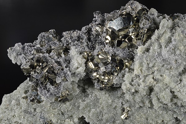 Pyrite on Quartz, Sphalerite