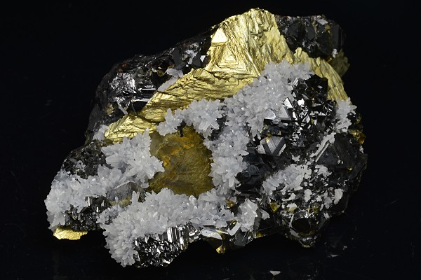 Chalcopyrite, Sphalerite, Quartz
