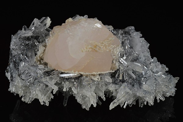 Calcite set on Quartz