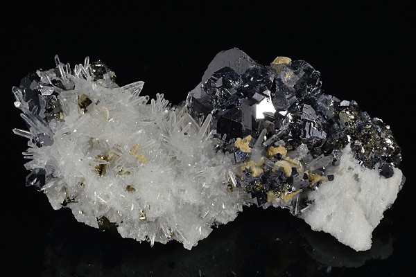 Quartz, Galena, Pyrite, Sphalerite, Calcite