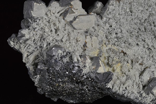 Twinned and truncated Galena, Sphalerite, Quartz