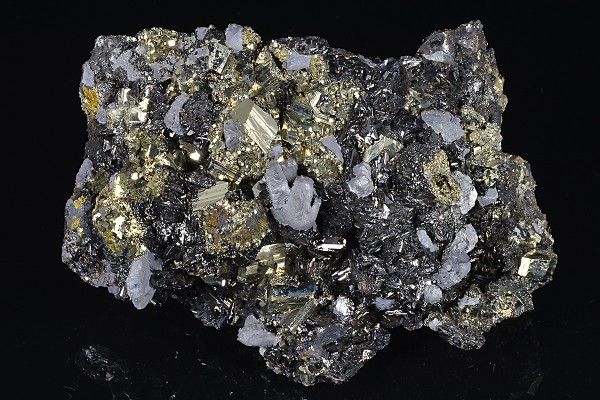 Sphalerite tetrahedrons,Pyrite, Chalcopyrite, Galena