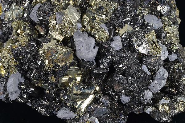 Sphalerite tetrahedrons,Pyrite, Chalcopyrite, Galena